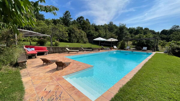 La Cenerara: Außen, Draussen, Garten, Schwimmbad