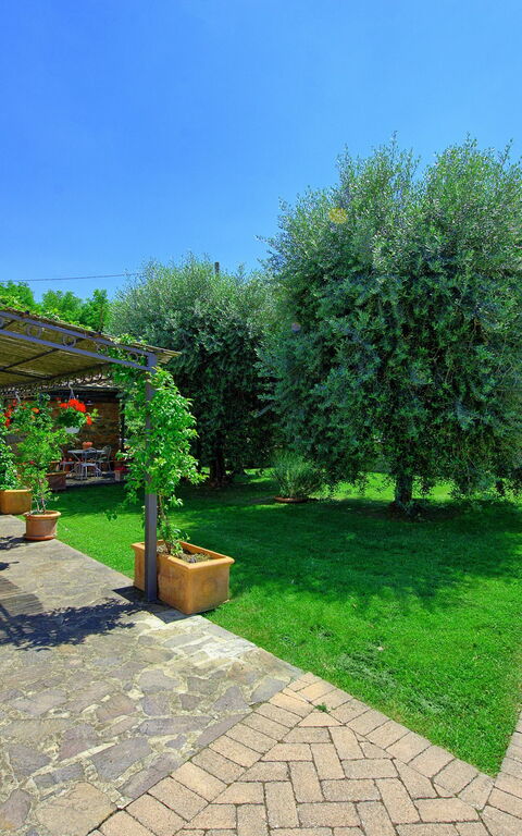 Villa Giare: Draussen, Garten