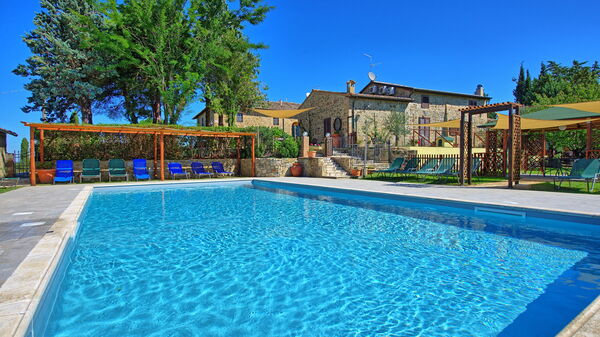 Cerretalta: Schwimmbad, Sommer