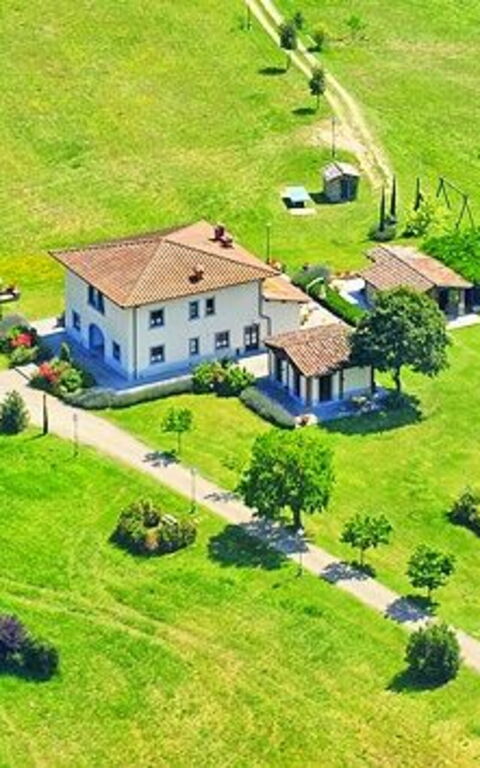 Villa Sant' Angelo: Ansichten, Garten