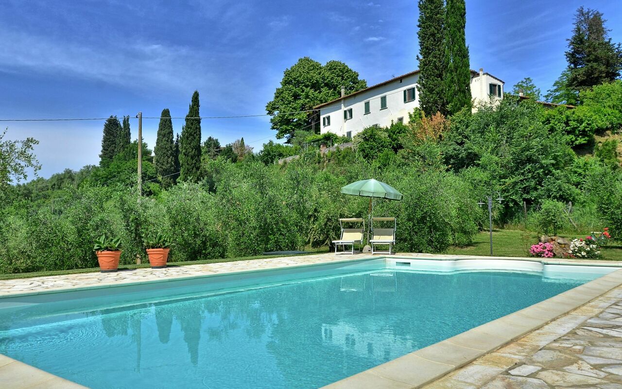 Villa Buonaparte: Garten, Schwimmbad