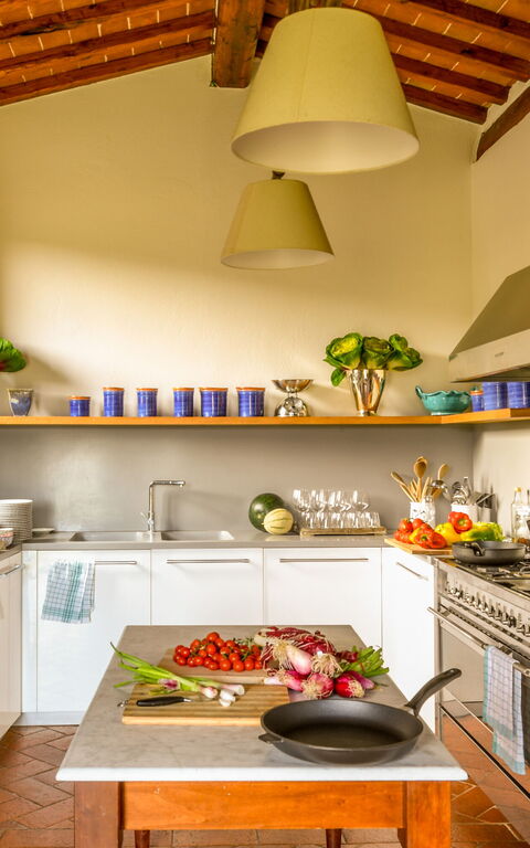 Villa Gerlino: Küche