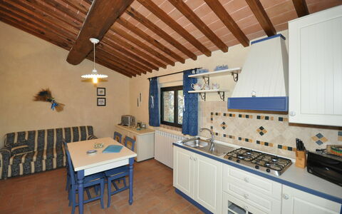 Unterkunft Ortensia: Esszimmer, Küche, Wohnzimmer