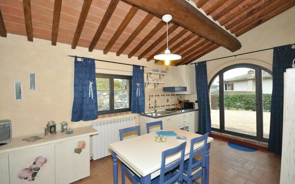 Unterkunft Ortensia: Esszimmer, Küche, Wohnzimmer