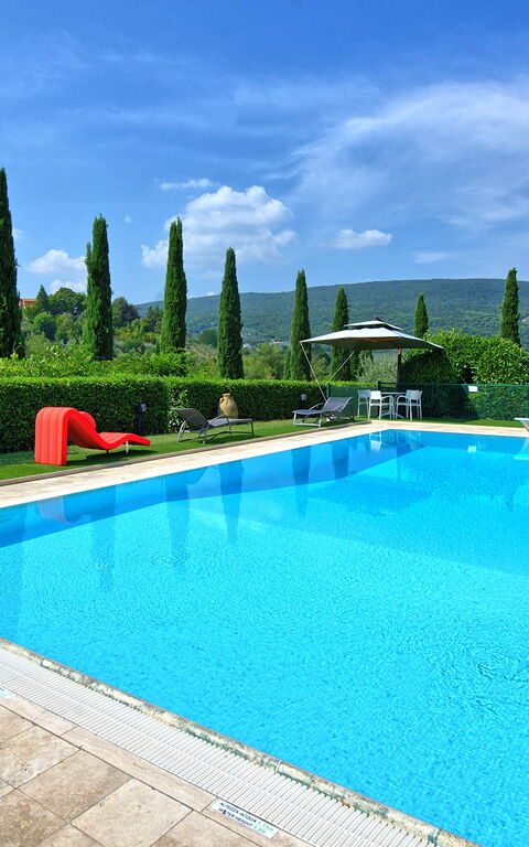 Poggiluglio: Schwimmbad