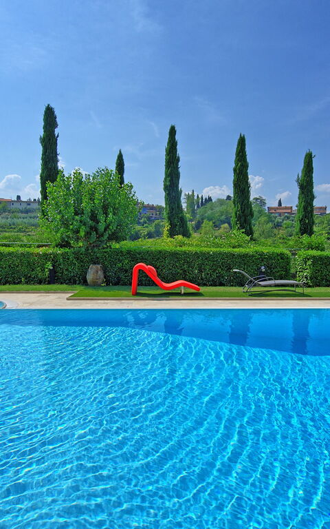 Poggiluglio: Schwimmbad