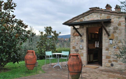 Unterkunft Il Cottage: Draussen, Garten