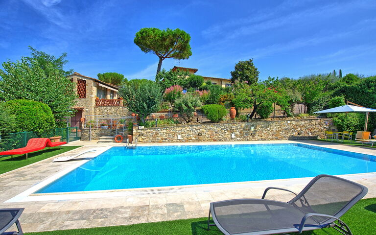 Poggiluglio: Schwimmbad