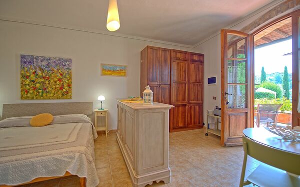 Unterkunft Ovile: Esszimmer, Küche, Schlafzimmer, Wohnzimmer