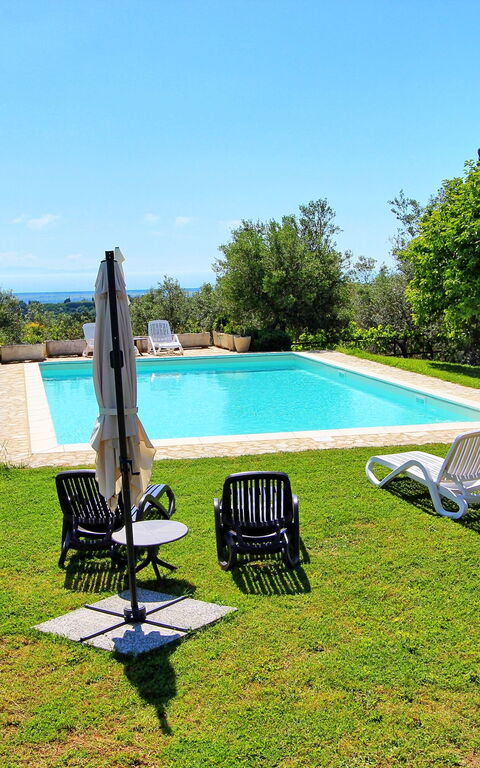 Guardistallo: Garten, Schwimmbad