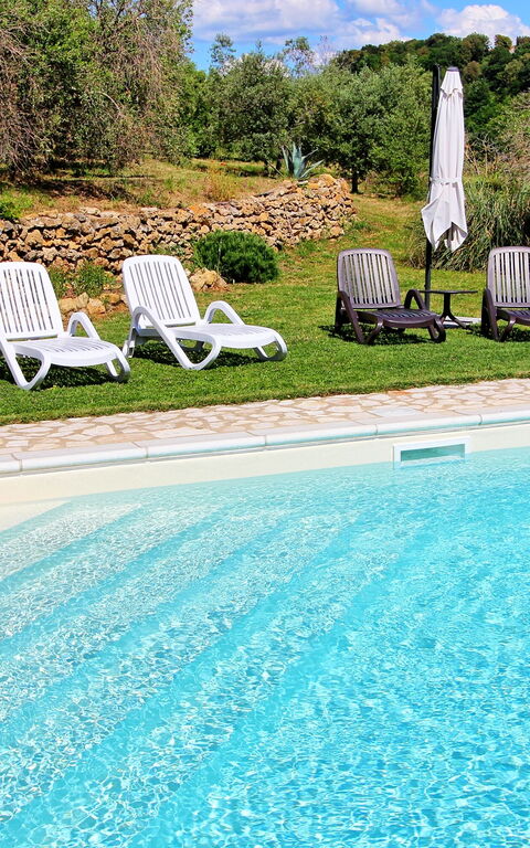 Guardistallo: Schwimmbad