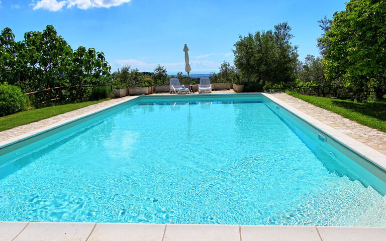 Guardistallo: Schwimmbad