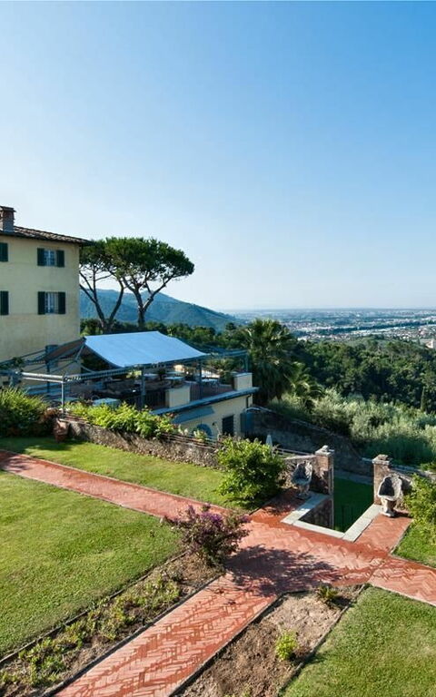 Villa Camaiore: Außen, Garten