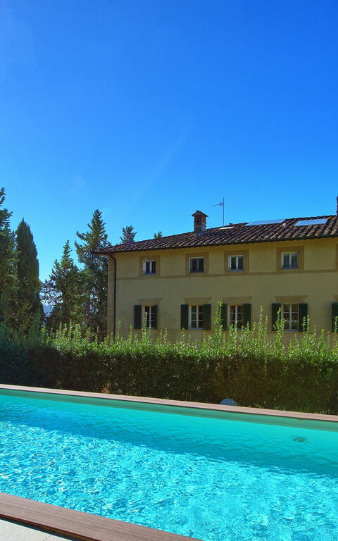 Villa Camaiore: Draussen, Garten, Schwimmbad