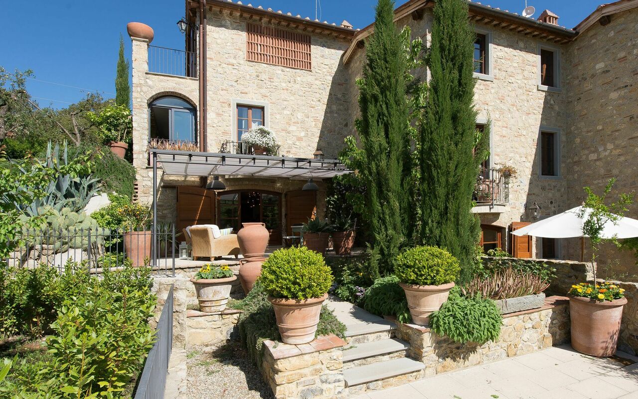 Villa Nova: Außen, Draussen