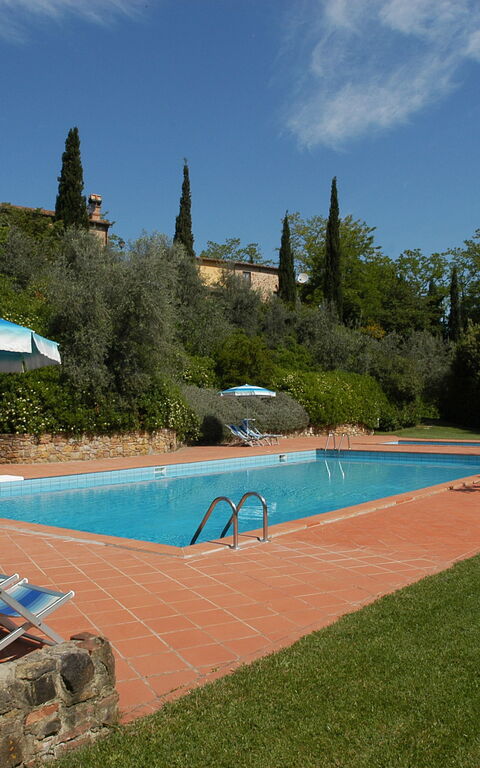 La Valle: Garten, Schwimmbad