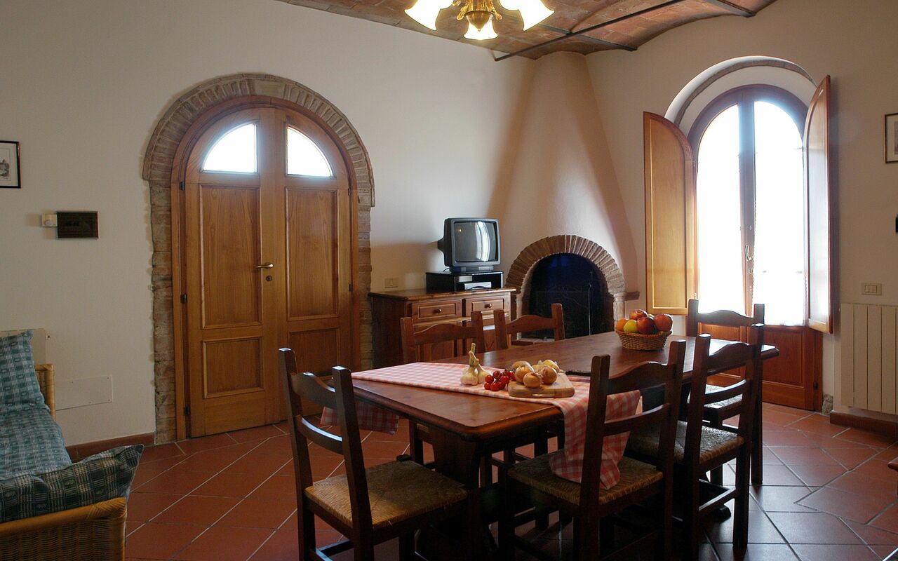 Unterkunft La Valle 2: Esszimmer, Küche, Wohnzimmer