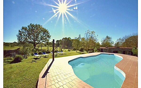 Funghi 2: Außen, Draussen, Garten, Schwimmbad