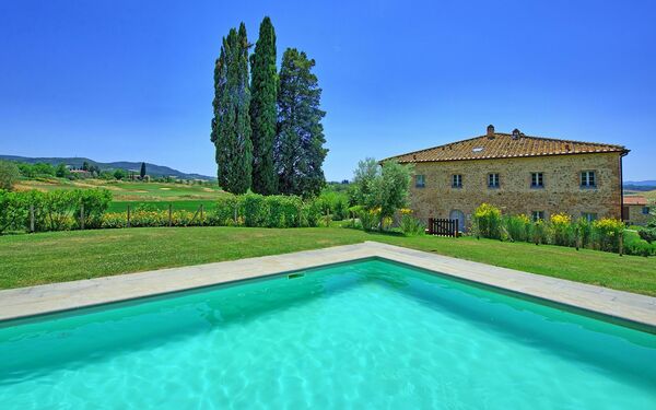 Casale la Valle - Castelfalfi: Ansichten, Garten, Schwimmbad, Sommer