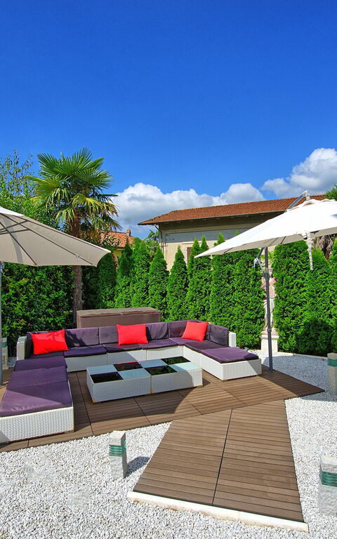 Villa Raffaela: Draussen, Garten