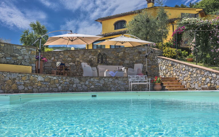 Villa Casalguidi: Außen, Schwimmbad