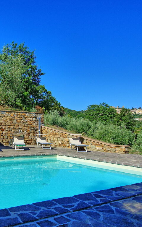 Villa Montalcino: Schwimmbad