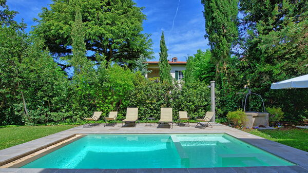Villa Primula: Schwimmbad