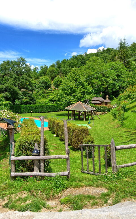 Villa Margherita Due: Draussen, Garten