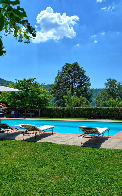 Villa Margherita Due: Draussen, Garten, Schwimmbad