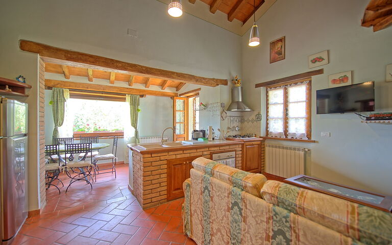 Villa Margherita Due: Esszimmer, Küche, Wohnzimmer