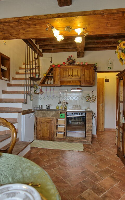 Villa Margherita Tre: Esszimmer, Küche