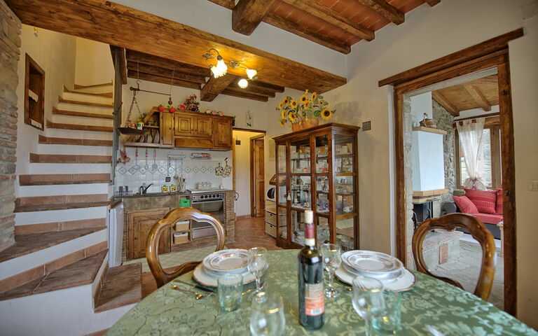 Villa Margherita Tre: Esszimmer, Küche