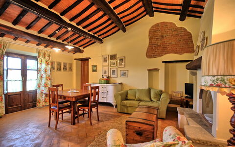 Unterkunft Bandita Apartment: Esszimmer, Küche, Wohnzimmer