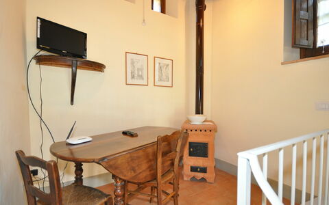 Unterkunft Forno House: Esszimmer, Küche, Wohnzimmer