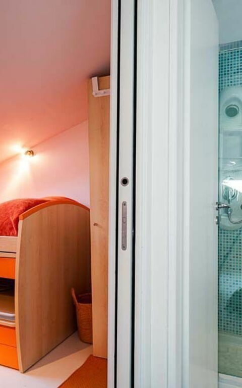 Cala Marina: Bad, Schlafzimmer