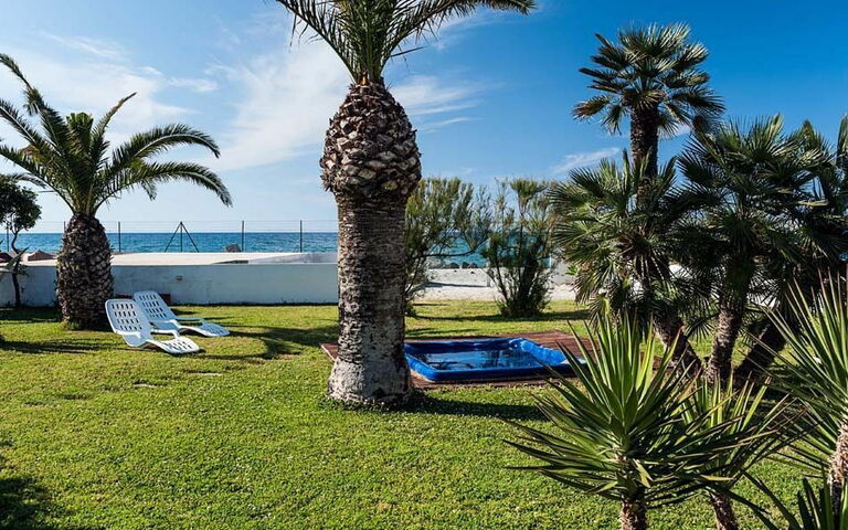 Cala Marina: Garten