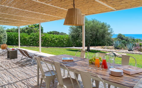 Unterkunft Isla Verde - Carrubi: Ansichten, Außen, Balkon / Terrasse / Patio, Draussen, Garten