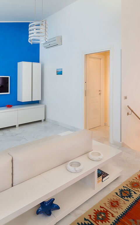 Afrodite: Wohnzimmer