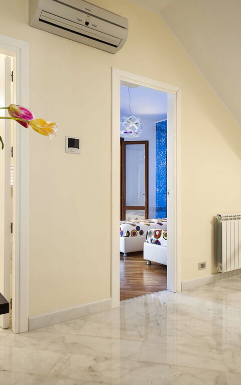 Afrodite: Anderer Raum