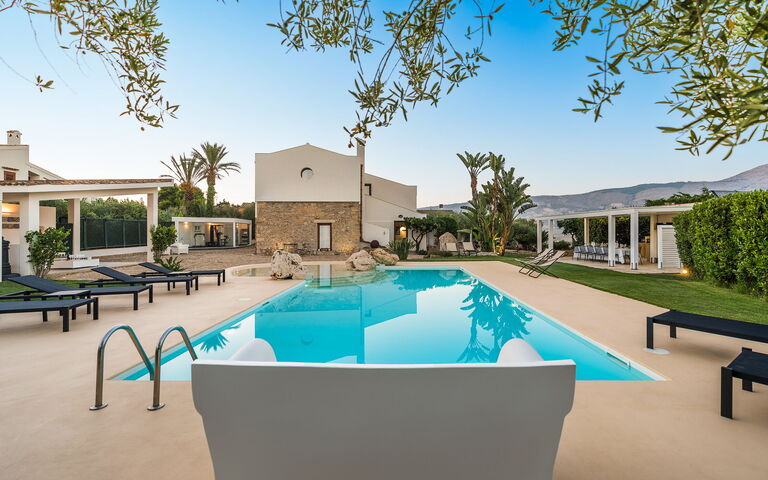 Villa Ager Costa: Außen, Draussen, Schwimmbad