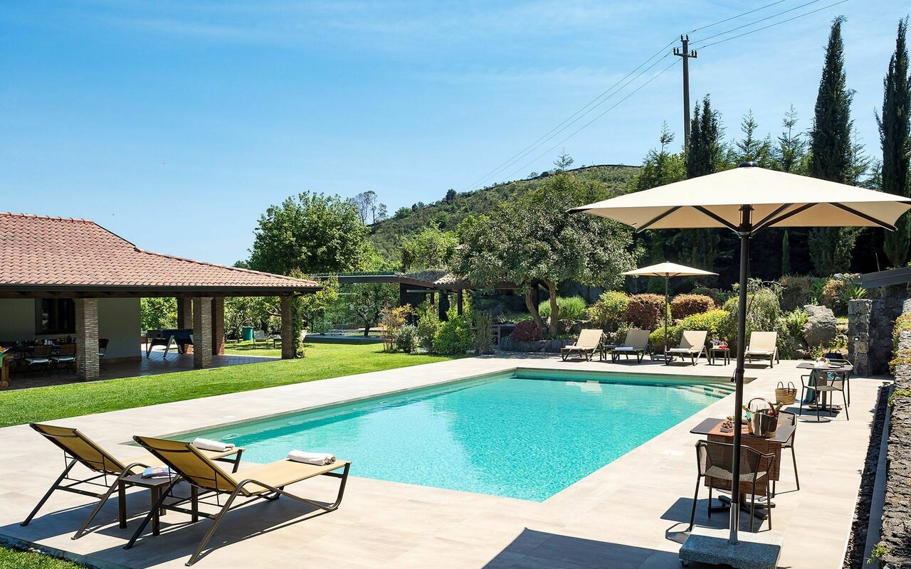 Viagrande: Schwimmbad