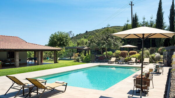 Viagrande: Schwimmbad