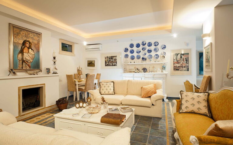 Villa Antares: Esszimmer, Wohnzimmer