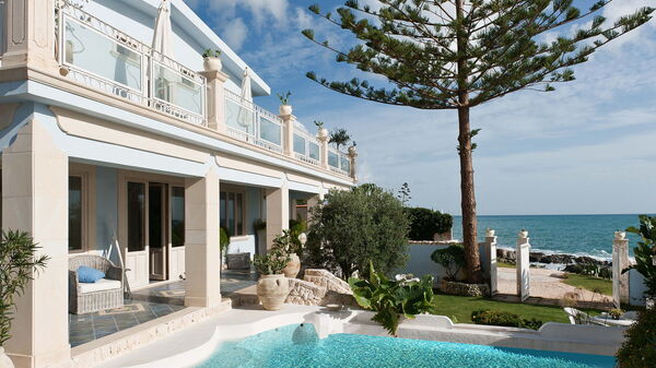 Villa Antares: Ansichten, Außen, Draussen, Garten, Schwimmbad