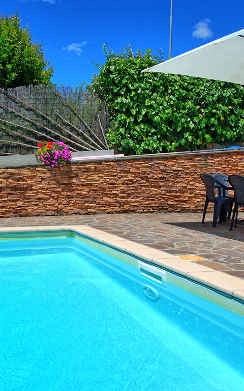 Villa Pratovecchio: Draussen, Garten, Schwimmbad