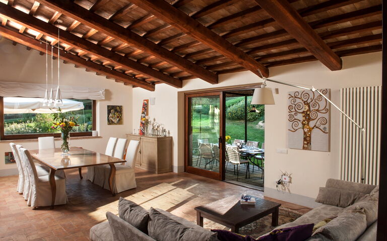 Casale Porano: Esszimmer, Wohnzimmer