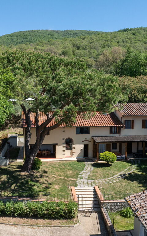 Villa Morandi: Ansichten, Draussen