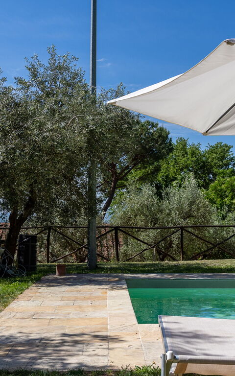 Villa Morandi: Draussen, Garten, Schwimmbad