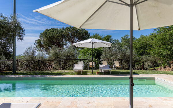 Villa Morandi: Draussen, Schwimmbad