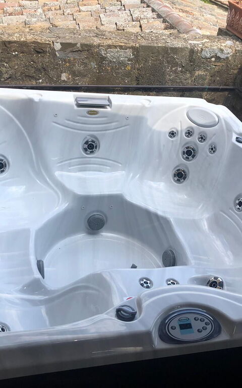 Villa Piazza Della Fortezza: Whirlpool